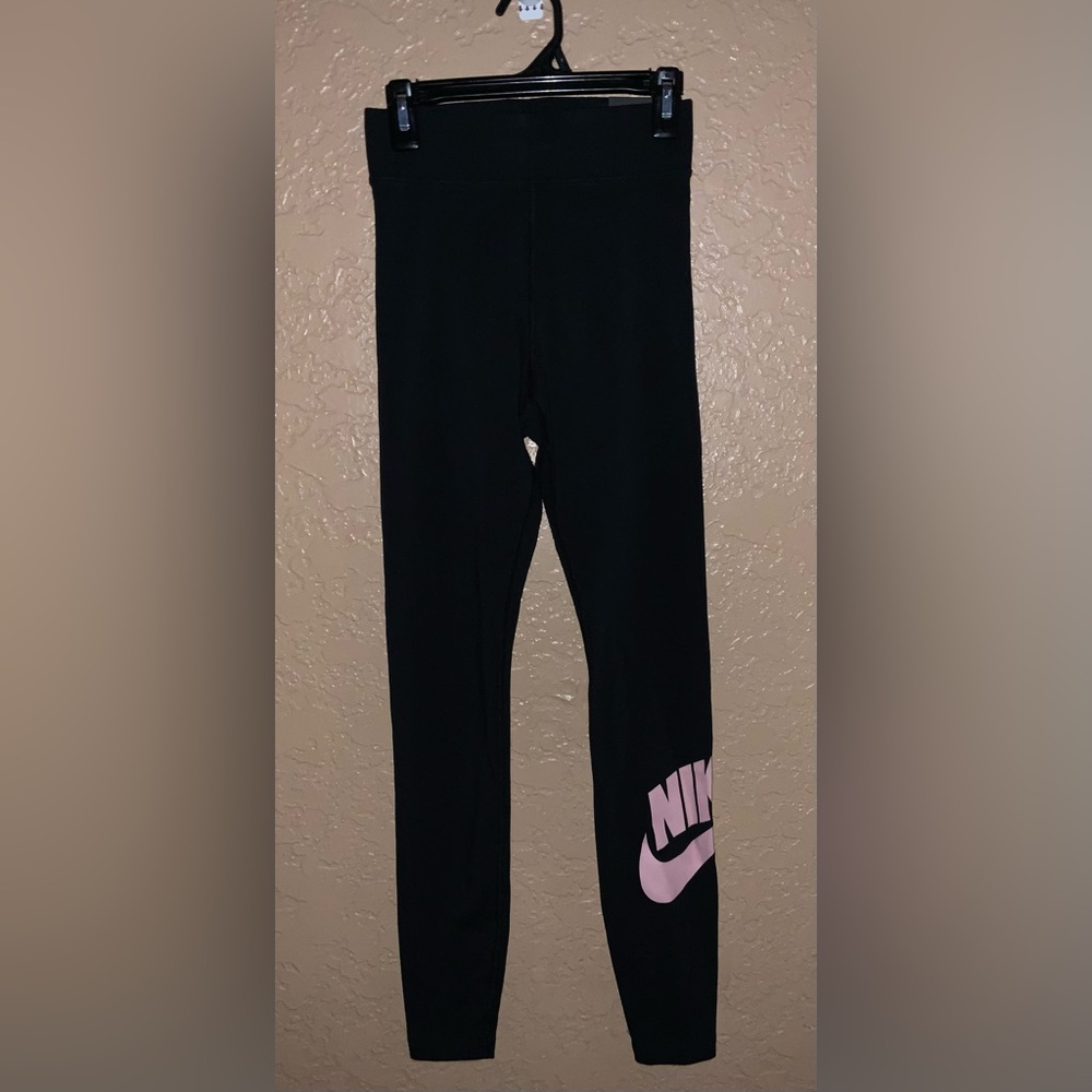 Women’s Nike Tight Fit High Rise Full Length Workout Pants Sz: XS - NWT